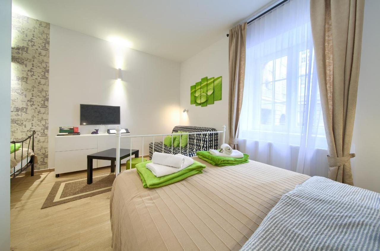 Logo Apartments 5 Min Walk To Main Square Zagreb Exterior foto