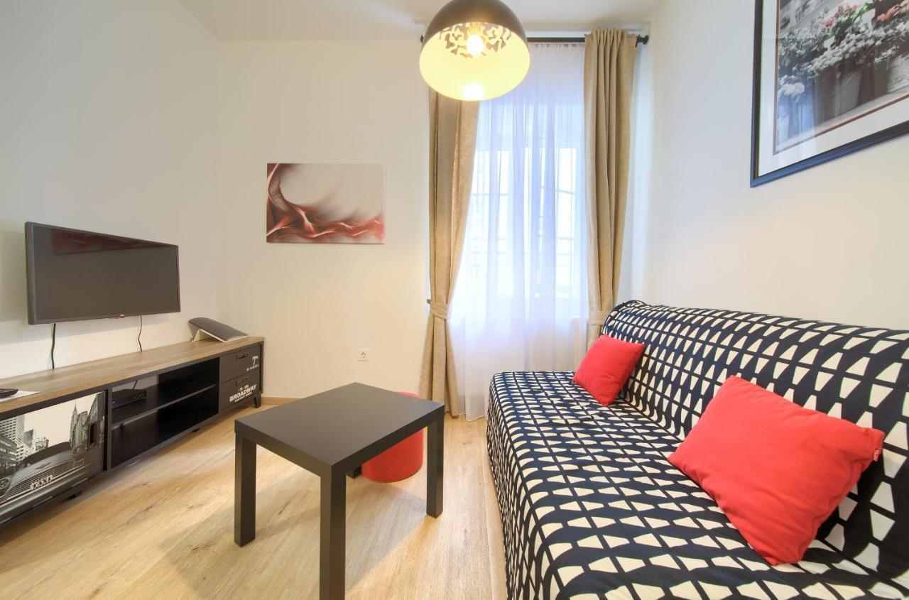 Logo Apartments 5 Min Walk To Main Square Zagreb Exterior foto