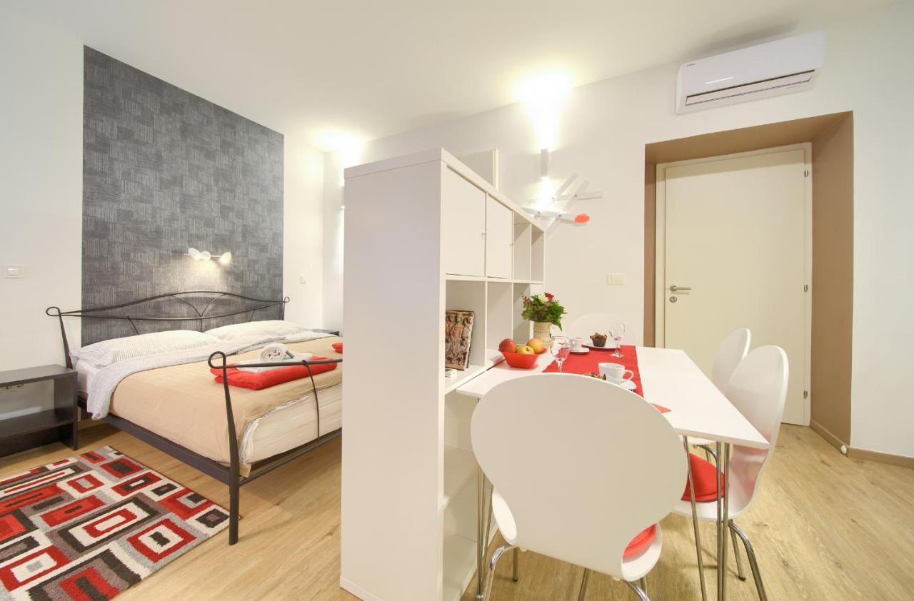 Logo Apartments 5 Min Walk To Main Square Zagreb Exterior foto